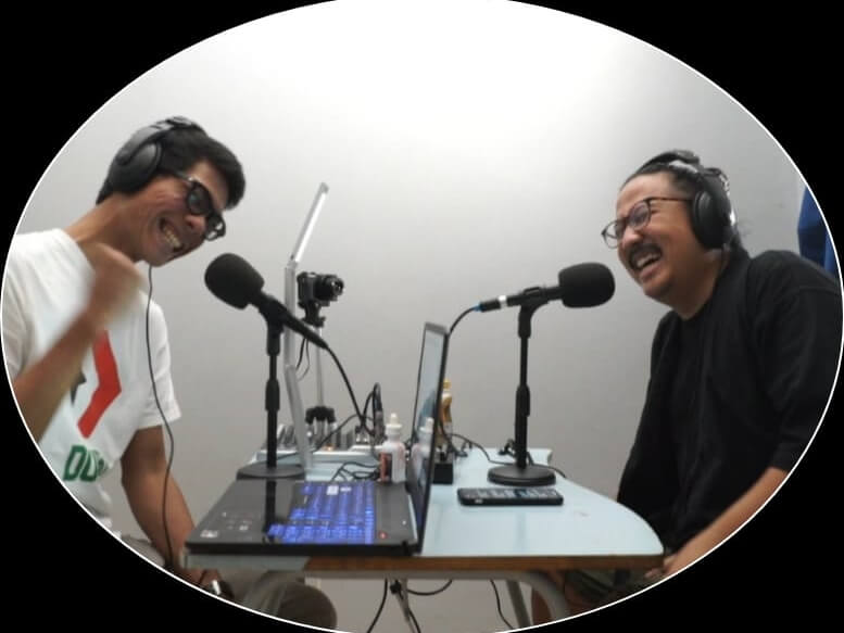 Berawal dari permintaan netizen, Bercakap Podcast digarap berdua saja. 